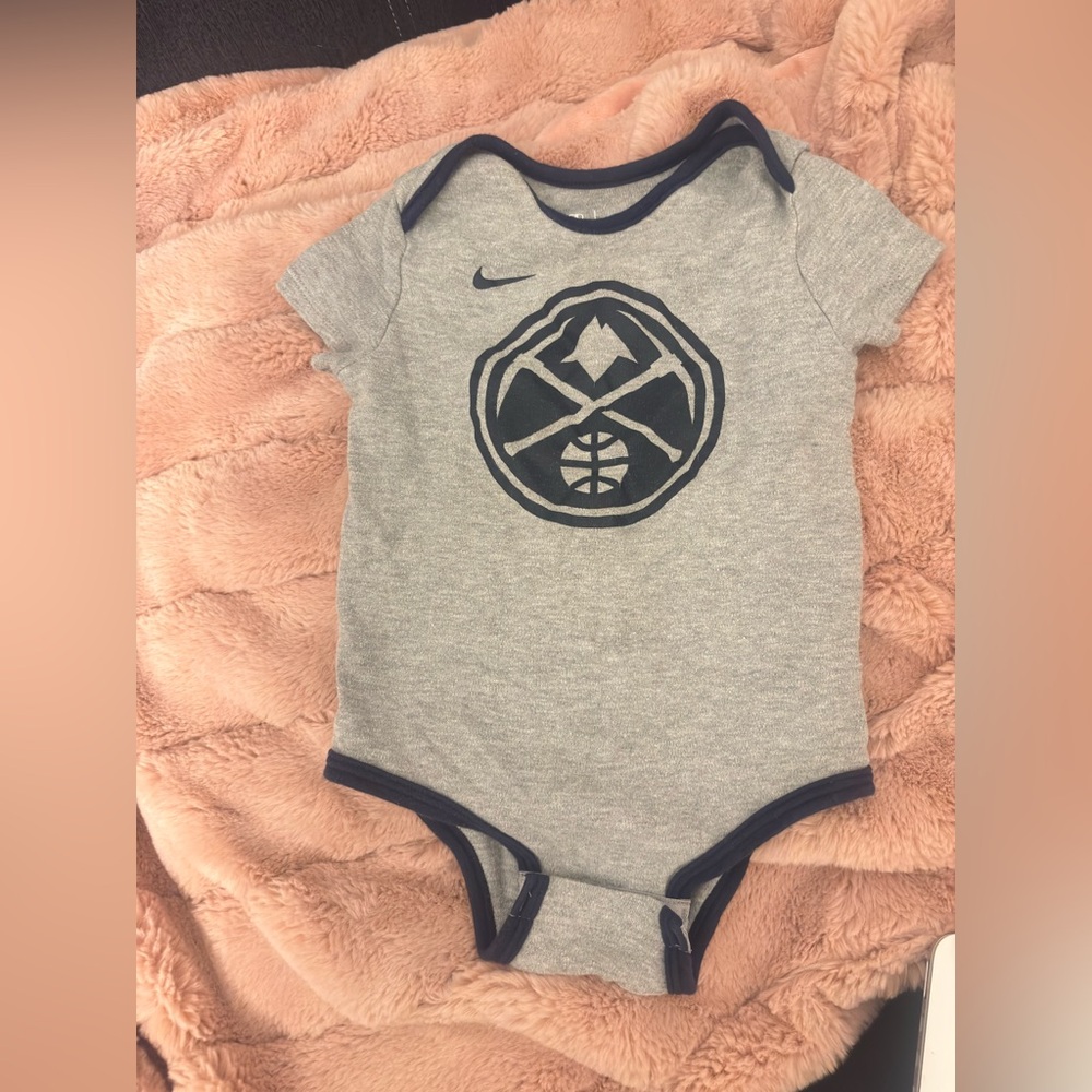 Nike Kids Bodysuit in Gray with Black Logo